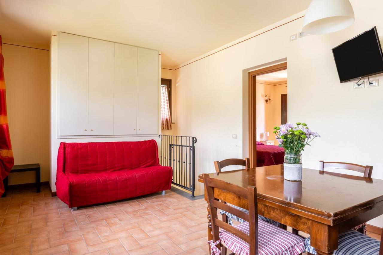 Casolare Dei Fiori - Calla Montecarlo Eksteriør billede